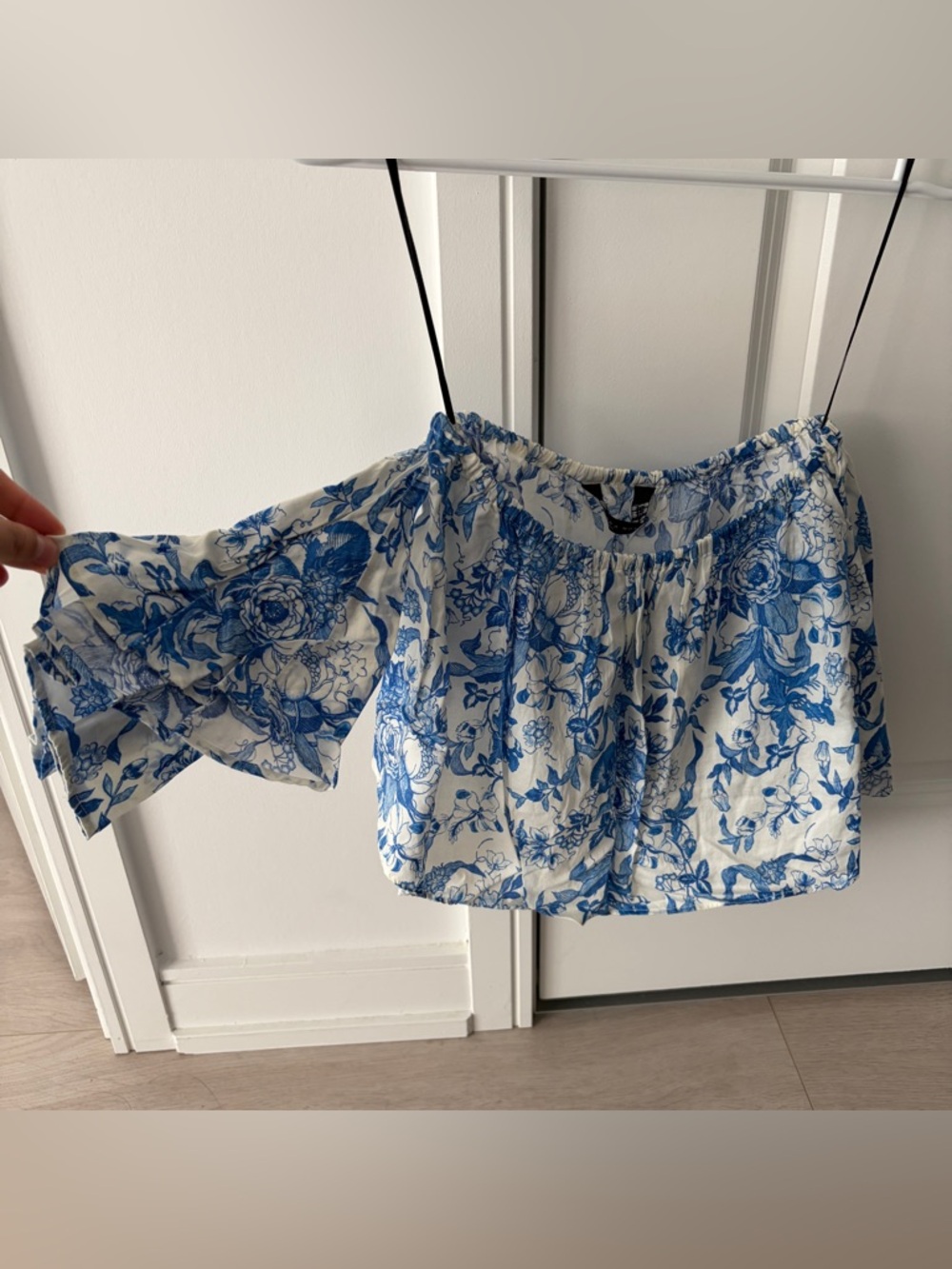 Zara Blue and White Floral Off-Shoulder Crop Top